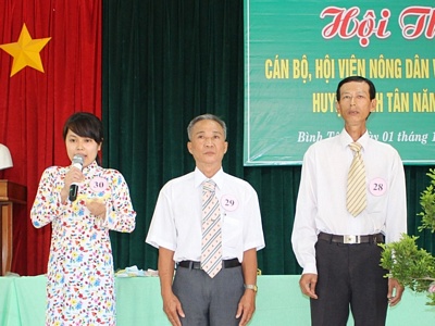 Đội Nguyễn Văn Thảnh trình bày phần thi vấn đáp. 