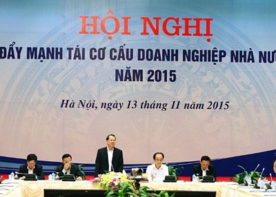 Phó Thủ tướng Vũ Văn Ninh chủ trì Hội nghị trực tuyến về đẩy mạnh tái cơ cấu DNNN. Ảnh VGP/Thành Chung