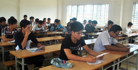 Trường ĐH Sư phạm Kỹ thuật Vĩnh Long từng tổ chức thi tuyển sinh đại học. 