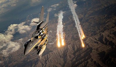 Mỹ tiến hành các cuộc không kích vào trung tâm tài chính của IS. Ảnh minh họa: intelligencebriefs.com