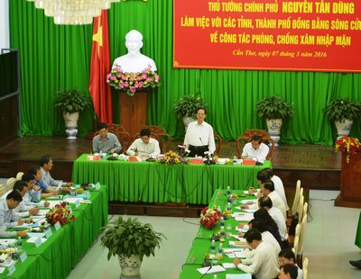 Thủ tướng Nguyễn Tấn Dũng chỉ đạo hội nghị vào sáng 7/3.