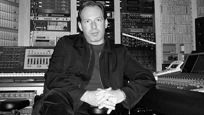 Nhà soạn nhạc thiên tài Hans Zimmer, tác giả của bản nhạc Now We Are Free được sử dụng trong bộ phim 