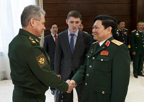 Đại tướng Ngô Xuân Lịch đã có chuyến thăm chính thức Liên bang Nga theo lời mời của Bộ trưởng Quốc phòng Liên bang Nga, Đại tướng Sergey Shoigu. Ảnh: RIA Novosti