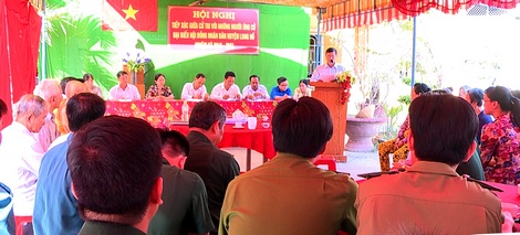 UBMTQ huyện Long Hồ đã tổ chức nhiều cuộc tiếp xúc cử tri với những người ứng cử đại Biểu HĐND các cấp.