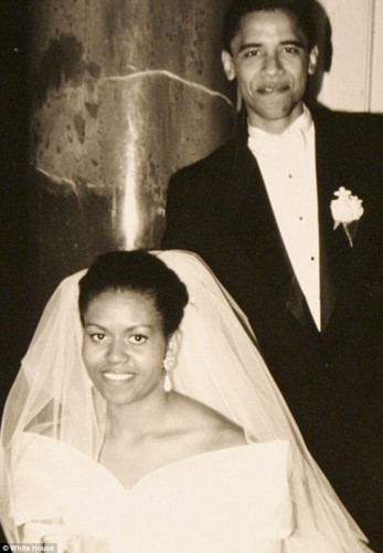 Sự quyết tâm của ông Obama đã mang lại kết quả. Sau thời gian yêu nhau, hai người kết hôn vào tháng 10/1992. (Ảnh: Nhà Trắng)