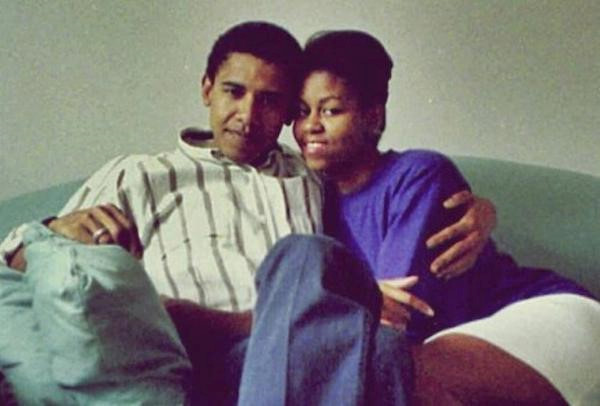 Khi hai vợ chồng sinh cô con gái đầu lòng Malia vào năm 1998, tình hình không khá hơn. Ông Obama liên tục vắng nhà vì công việc nghị sĩ, và bà Michelle cho rằng ông đang uổng phí năng lực cho sự nghiệp chính trị không đi đến đâu. (Ảnh: xonecole)