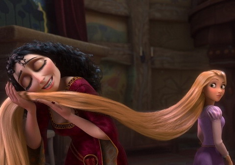 Rapunzel trong phim Tangled (Công chúa tóc mây)