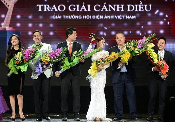 Doanh thu cao và 6 giải thưởng “Cánh diều vàng” là những minh chứng cụ thể nhất cho sự thành công của bộ phim và của Hoàng Thùy Linh. 