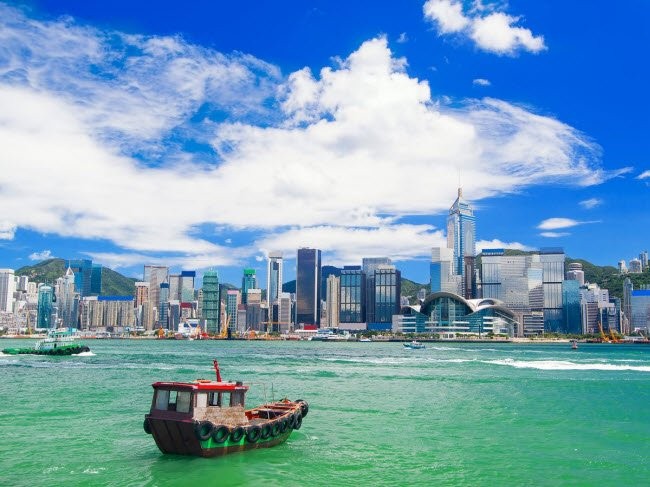 Ngoài nổi tiếng với các tòa nhà chọc trời nằm san sát, Hong Kong được coi là 