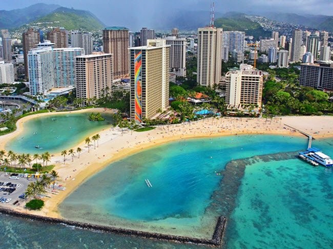 Thành phố Honolulu (Hawaii) gây ấn tượng với những bãi biển đẹp và hệ sinh thái đa dạng. Bảo tàng Bishop là một trong nhưng nơi lưu giữ bộ sưu tập các loài sinh vật lớn nhất thế giới.