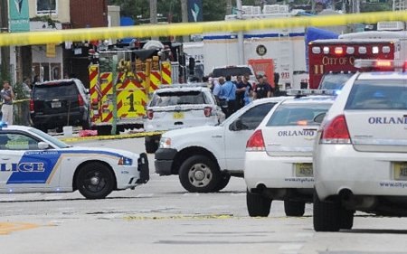Hiện trường vụ xả súng ở Orlando. Ảnh Reuters