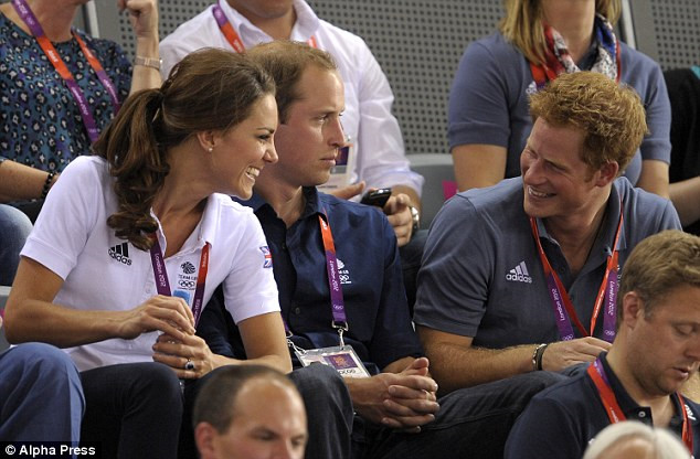 Vợ chồng nữ Công tước cùng  Hoàng tử Harry tại Thế vận hội 2012