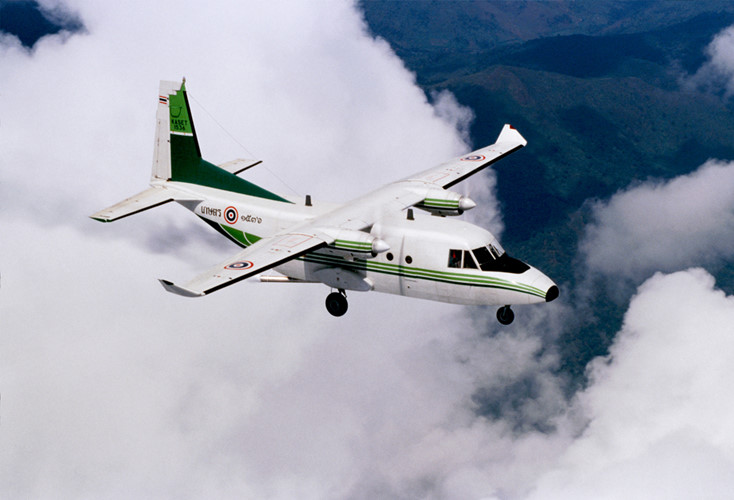 CASA-212-400 có thể hoạt động trong cả điều kiện ban ngày và ban đêm, trong mọi điều kiện thời tiết, có thể cất cánh và hạ cánh ở sân bay dã chiến, đường nhựa…(Ảnh: militaryaircraft-airbusds)