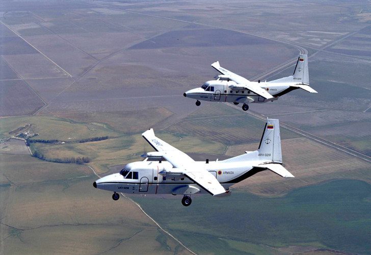  CASA-212 thực thi các chuyến bay tuần thám được trang bị hệ thống chuyển dữ liệu qua vệ tinh, máy ảnh đặc dụng tự động ghi vị trí, thời gian. (Ảnh: militaryaircraft-airbusds)