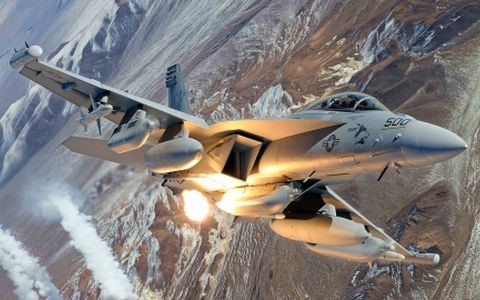 Chiến đấu cơ tác chiến điện tử E/A-18G Growler. Ảnh Không quân Mỹ 