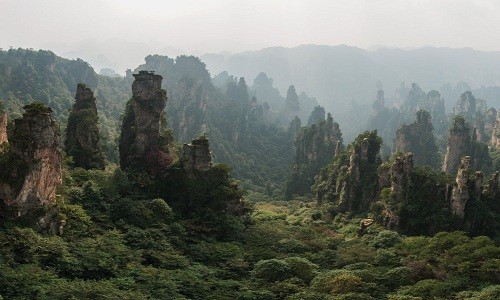 Dãy núi Thiên Tử hùng vĩ tại Trung Quốc đã trở thành cảm hứng cho bộ phim điện ảnh nổi tiếng Avatar. Ảnh: Wikipedia.