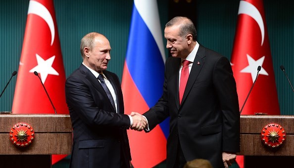 Tổng thống Nga Vladimir Putin và Tổng thống Thổ Nhĩ Kỳ Tayyip Erdogan