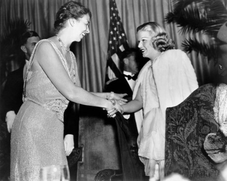 Đệ nhất phu nhân Eleanor Roosevelt (1933-1945) là nhà tiên phong trong phong trào ủng hộ nữ quyền. Bà là người kiến tạo một hình mẫu mới cho vai trò Đệ nhất Phu nhân.