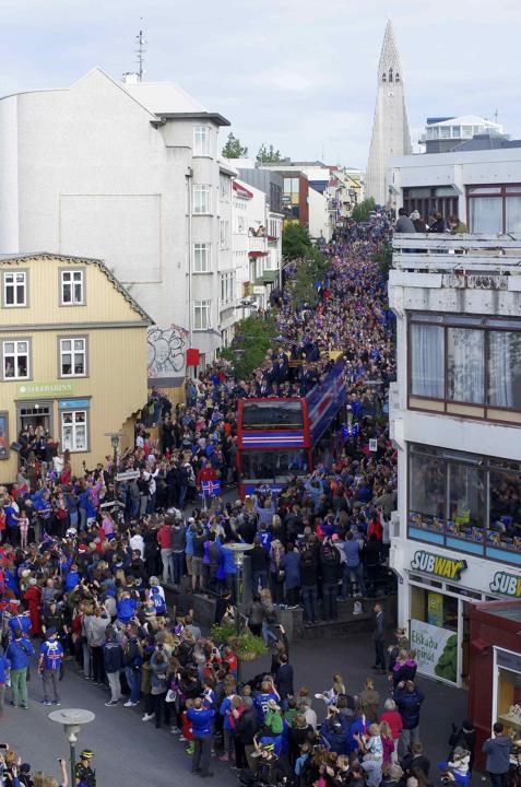 Iceland lập kỳ tích khi đánh bại đội tuyển Anh ở vòng 1/8. (Nguồn: Reuters)