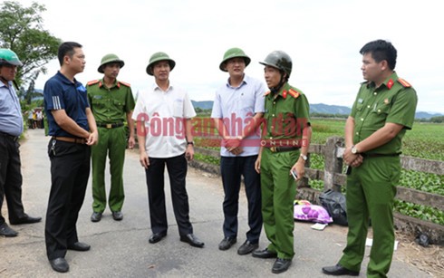 Ban giám đốc Công an tỉnh Hà Tĩnh thảo luận phương án điều tra vụ án với các đơn vị nghiệp vụ.