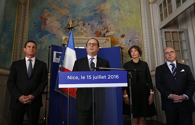 Hollande khẳng định cuộc chiến chống các nhóm khủng bố cực đoan sẽ còn lâu dài vì chúng vẫn tìm cách 
