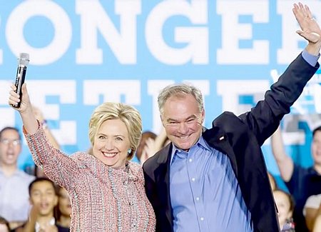 Bà Hillary Clinton và ông Tim Kaine, ứng viên tổng thống và phó tổng thống đảng Dân chủ