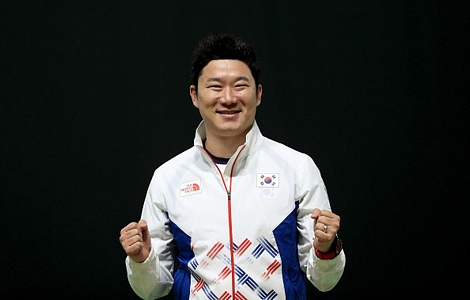 Đoàn Hàn Quốc cũng đã có kỳ Olympic không thành công khi chỉ giành được 9 HCV, ít hơn 4 HCV so với Olympic London 2012, xạ thủ Jin Jong-oh chỉ giành được duy nhất 1 HCV ở Rio. 