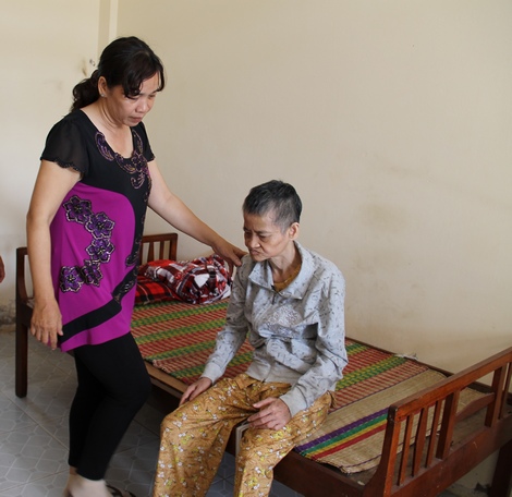 Sau một thời gian điều trị tại Bệnh viện tâm thần Vĩnh Long, bà Bé Sáu dần ổn định.