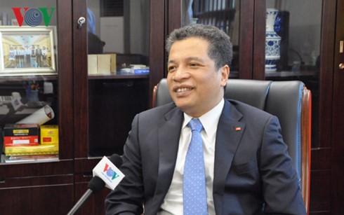Đại sứ Việt Nam tại Trung Quốc Đặng Minh Khôi trả lời phỏng vấn của VOV.