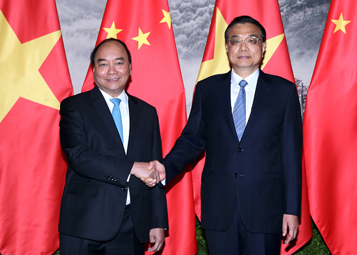 Nhân chuyến thăm chính thức Trung Quốc của Thủ tướng Nguyễn Xuân Phúc, hai bên đã ra Thông cáo chung Việt Nam – Trung Quốc.