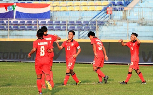 U19 Thái Lan ăn mừng chiến thắng. (Ảnh: Trọng Phú). 