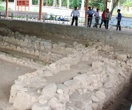 Hệ thống đường nước cổ trong di tích Nam Linh Sơn.