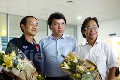Huấn luyện viên Đinh Thế Nam (trái), Tổng thư ký Lê Hoài Anh (giữa) và trưởng đoàn U16 Việt Nam Nguyễn Lân Trung. (Ảnh: Minh Chiến/Vietnam+)