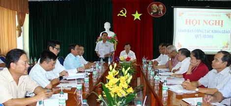 Phó Trưởng ban Tuyên giáo Tỉnh ủy- Nguyễn Văn Bé Tư chủ trì hội nghị. 