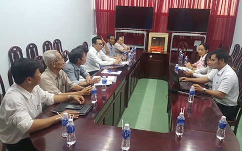 Cuộc thương lượng lần thứ 4 giữa đại diện TAND tỉnh Bình Thuận và gia đình ông Huỳnh Văn Nén (Ảnh: LS cung cấp)