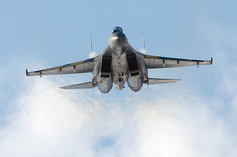 Siêu tiêm kích Su-35 được trang bị 2 động cơ cánh quạt phản lực có buồng đốt phụ Saturn 117S và có thể mang được tối đa 16 tấn vũ khí.