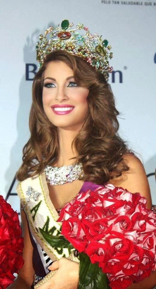 Người đẹp Venezuela – Stephanie de Zorzi, 23 tuổi, cao 1,75m.