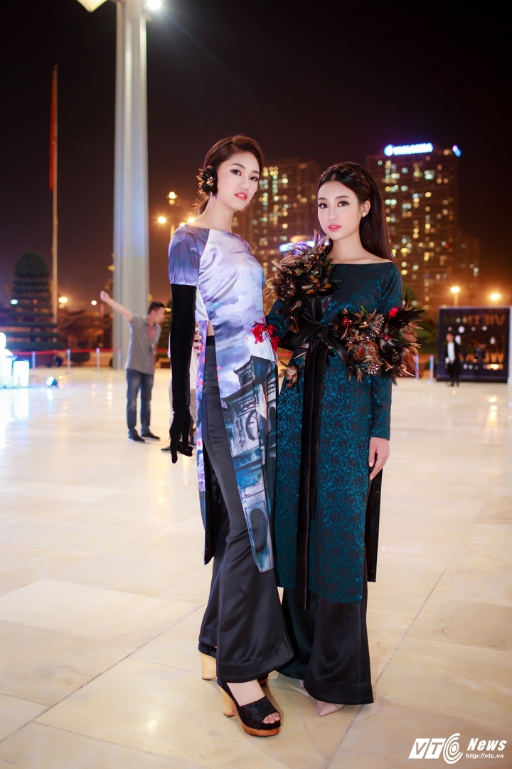 Liên tục cùng nhau xuất hiện trong các sự kiện gần đây, Hoa hậu Mỹ Linh và Á hậu Thanh Tú đang dần khiến giới chuyên môn về thời trang chú ý với cách lựa chọn và phối đồ của mình.