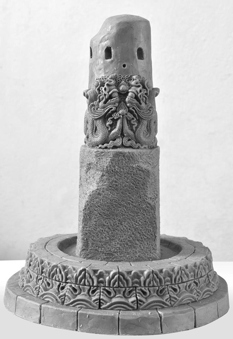 Cột đá chùa Dạm cao 18cm.
