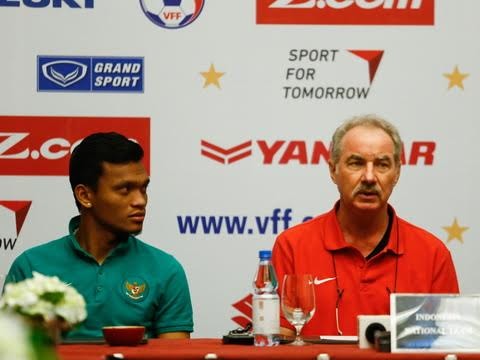 HLV Al Riedl cùng đội tuyển Indonesia tự tin khi tái đấu Việt Nam.Ảnh: Thanh Hà