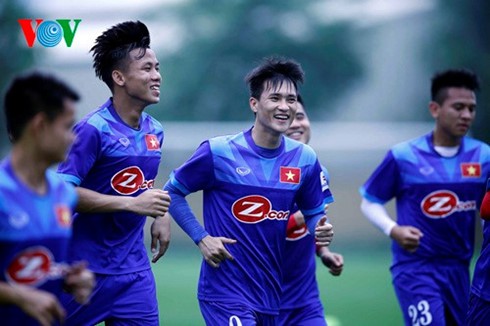 Những cầu thủ đồng hương với HLV Hữu Thắng và đang có phong độ tốt như Ngọc Hải, Công Vinh... đều đã chắc suất đá chính tại AFF Cup 2016.