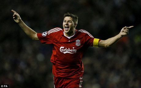 Năm 2008, Gerrard ghi bàn thắng thứ 100 cho Liverpool trên mọi đấu trường ở trận gặp PSV ở Champions League.