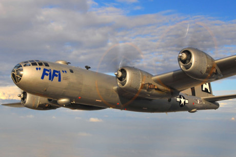 “Siêu pháo đài” B-29 là một loại oanh tạc cơ do hãng Boeing chế tạo. B-29 giúp Mỹ giành chiến thắng ở mặt trận Thái Bình Dương hồi Thế chiến 2.