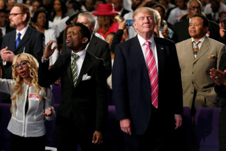 Biểu đạt cảm xúc của ông Trump khi tham dự một sự kiện ở Detroit, Michigan.
