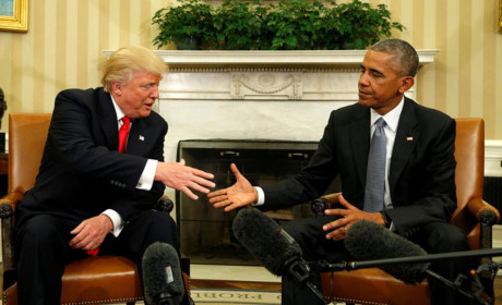 Tổng thống đắc cử Donald Trump gặp Tổng thống đương nhiệm Barack Obama tại phòng Bầu Dục sau chiến thắng trước bà Hillary Clinton.