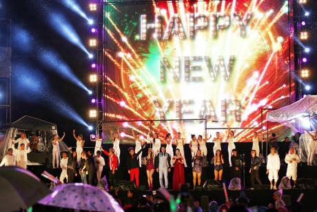 Lễ hội đếm ngược “Chào năm mới - Countdown Party 2017” đã đem lại cho du khách và người dân Đà Nẵng những cảm xúc và khoảnh khắc đón chào năm mới thật ấn tượng và khó quên. 