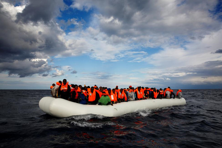 Các nhân viên cứu hộ thuộc tổ chức phi Chính phủ Proactiva Open Arms mới đây đã cứu được 112 di dân trên Địa Trung Hải ở khu vực cách bờ biển Libya khoảng 36 hải lý.