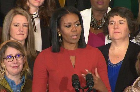 Đệ nhất phu nhân Mỹ Michelle Obama trong bài phát biểu cuối cùng tại Nhà Trắng ngày 6/1.