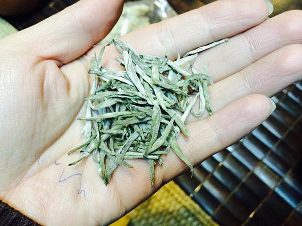 Sẵn sàng chi cả 100 triệu để mua bạch trà về uống Tết (Ảnh: VietnamNet)