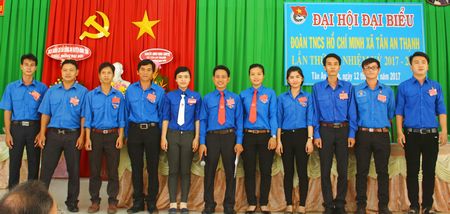  BCH Đoàn xã Tân An Thạnh nhiệm kỳ mới ra mắt